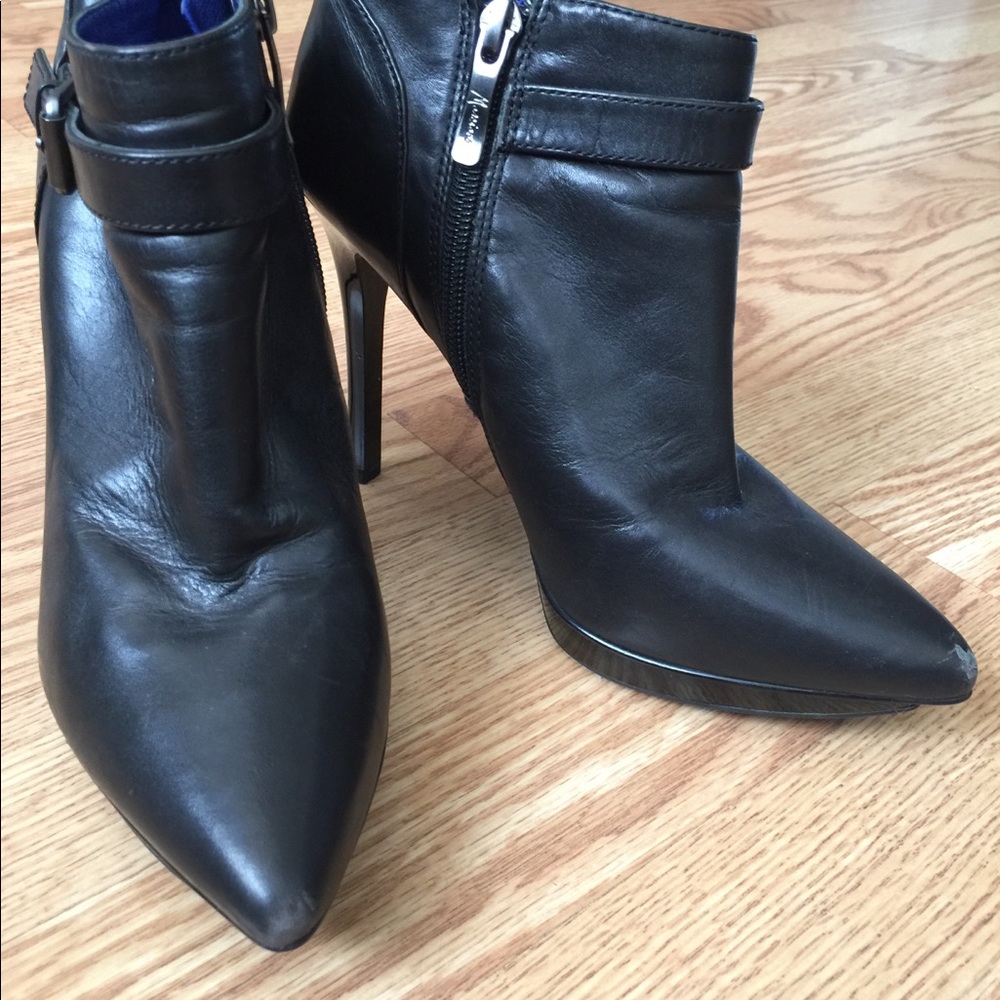 Boots - Picture 3 of 8